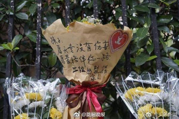 李玮锋谈中国好球员不愿留洋：欧洲月薪6000欧，国内可能两三百万